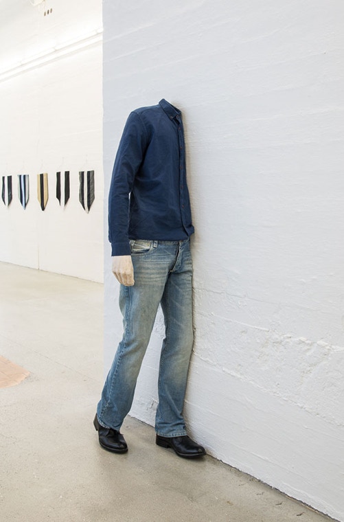 sculpture, daniel svarre, clothes, textile, contemporary art copenhagen, jesmonite